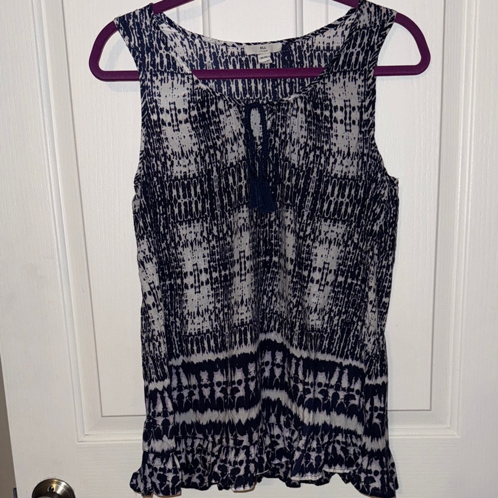 💰BLL New York Navy and White Sleeveless Top